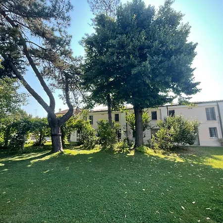 Alojamento de Acomodação e Pequeno-almoço Il Giardino Melara